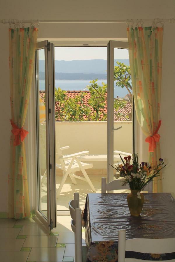 Apartments Nejasmic - Little House For Peaceful And Domestic Vacation Bol Extérieur photo
